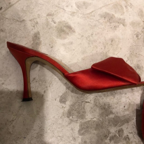 Shoes - Picture 2 of 4